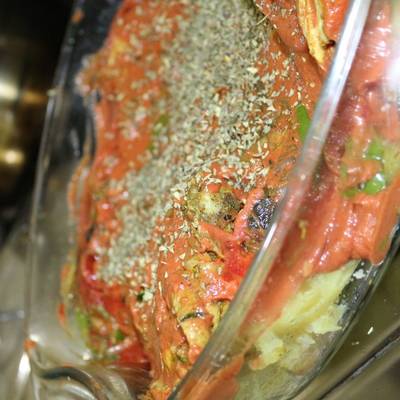  صنيية الدجاج بمعجون الطماطم << من أختراع إن شاء الله يعجبكم 