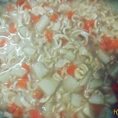  اندومي بالخضار 