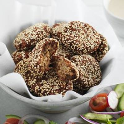  طريقة عمل فلافل بحبّ الحمص والجوز 