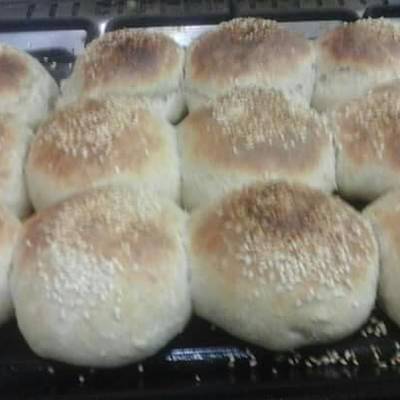  خبز الكيزر البرجر 