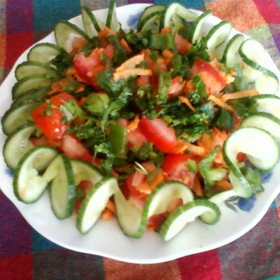  طريقة عمل سلطة الخيار والطماطم 