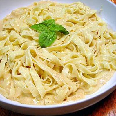  مكرونة بصوص الكريمة 