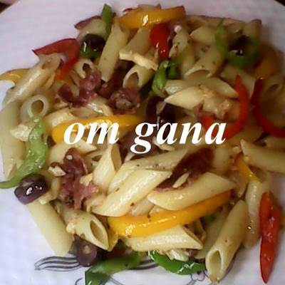  مكرونة بالبسطرمة 