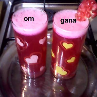  عصير رمان بالشربات 