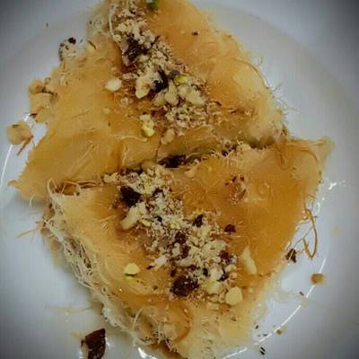  كنافة بالقشطة والمكسرات