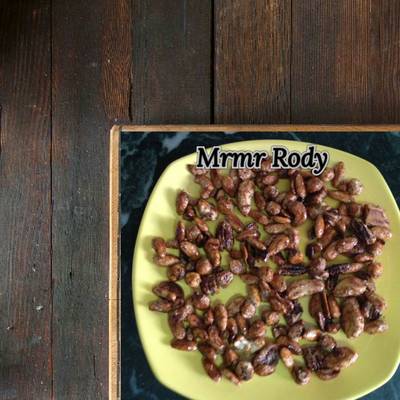  مكسرات محمصة بالسكر 