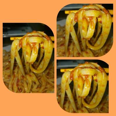  فيتوتشيني بالصلصة الحمراء 