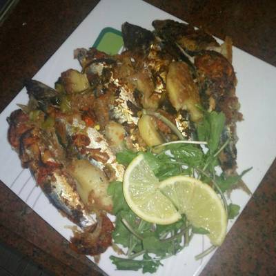  سردين بالبطاطس فى الفرن 