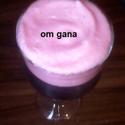  مشروب الكركدية بالرغوة 