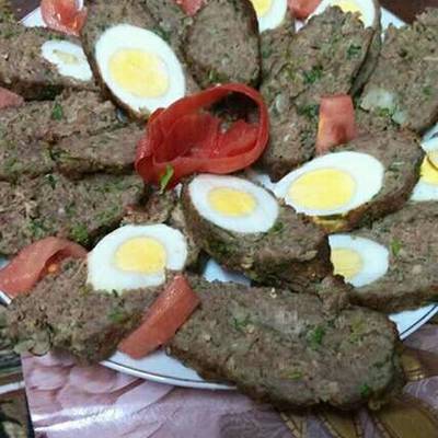  اللحم المفروم بالبيض المسلوق 