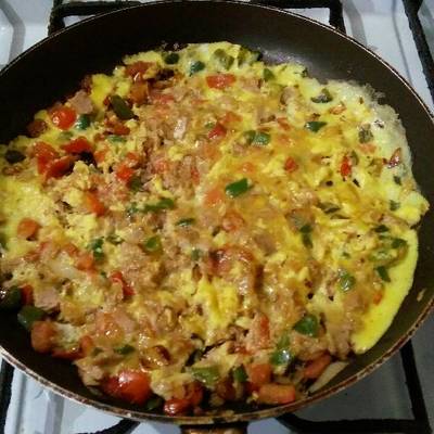  بيض بالتونة و الخضروات 