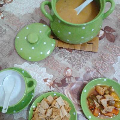  شوربه عدس بالشعريه 