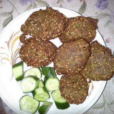  طريقة عمل طعمية بالسمسم 