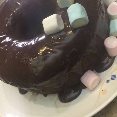 كيكة الشوكلاتة بصوص الجناش 