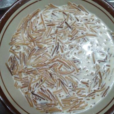  شعيريه بالحليب 