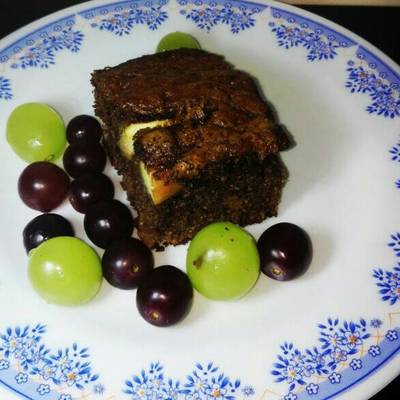  كيك الشوكولاته بالفواكه والمكسرات 