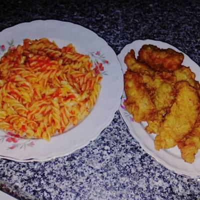  مكرونه الفوسيلي بصلصة حمرا 