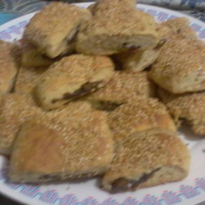  قرافيش او منين بالعجوة 