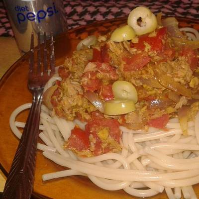  مكرونة بالتونة وصوص الكاري والخضراوات لايت 