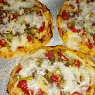  البيتزا باللحمه 