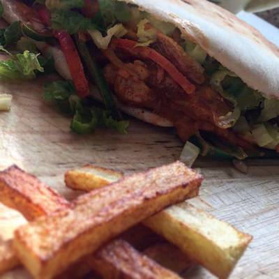  ساندويش الدجاج بالنكهه الهنديه 