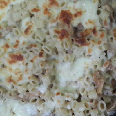  معكرونة بالصوص الأبيض و الفراخ (باستا بالصوص الأبيض) 