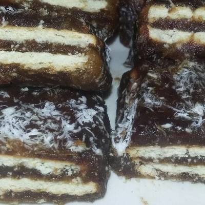  حلوي البسكوت بالعجوه 