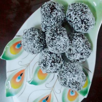  كرات بواقي الكيك 