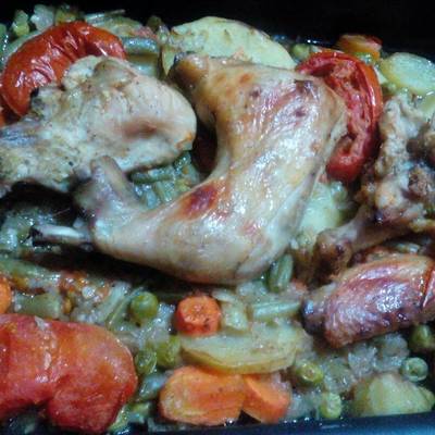  صينية فراخ بالثوم والزعتر والخضار 