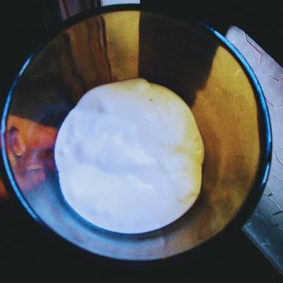  الثومية السريعة بالزبادي 