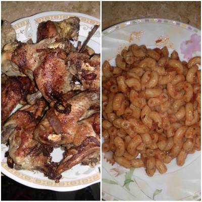  مكرونه بمعجون الصلصه مع اجنحه فراخ 