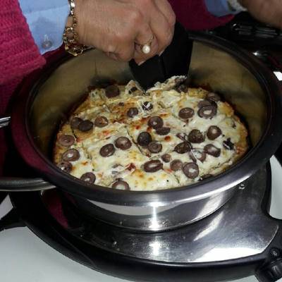  عجة البيض بالخضروات والموزاريلا 