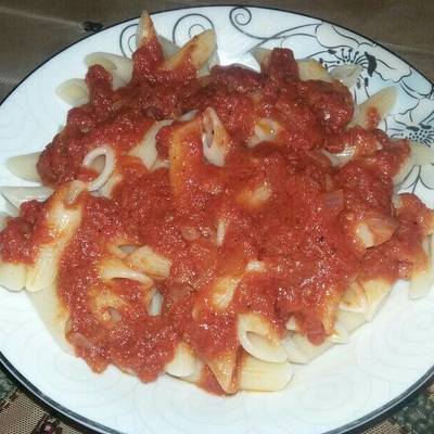  مكرونة بالصوص الاحمر