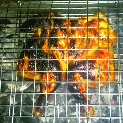  دجاج مشوي على الفحم 