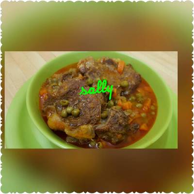  يخنة اللحم بالبازيلا 