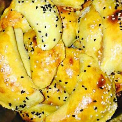  فطائر بالجبنه والزيتون 