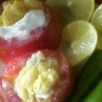  طماطم محشيه بيض.