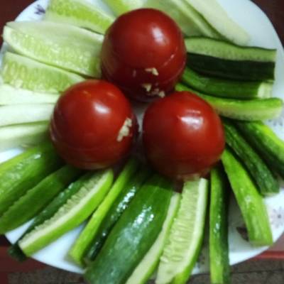  طماطم بالثوم 