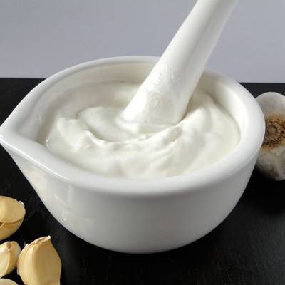  طريقة عمل سلطة الثومية 