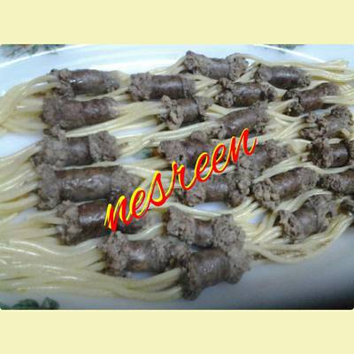  مكرونه بالسجق 