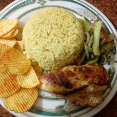  فراخ مشوية و ارز بسمتي وخضار 