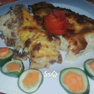  فطيرة الشيبرد (البطاطس المهروسة مع اللحمة المفرومة) 