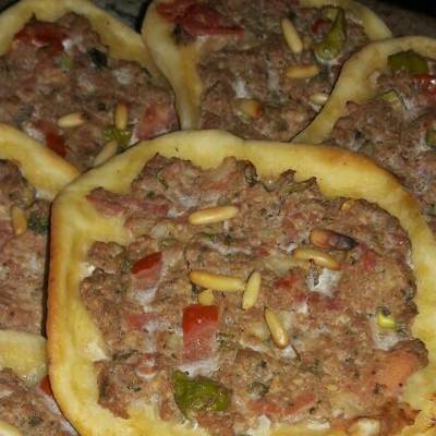  لحم بعجين على الطريقه السوريه 
