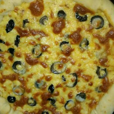  بيتزا الجبن الفاخرة محشوة الأطراف cheese pizza 