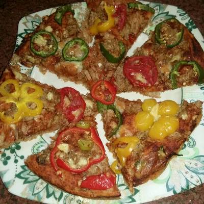  بيتزا بالدقيق الاسمر 