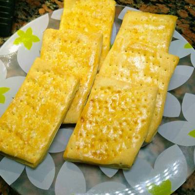  طريقه بسكوت مملح (بسكوت توك) 