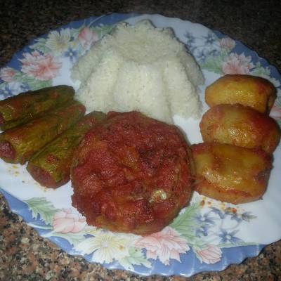  بطاطس وخرشوف وكوسه باللحمه المفرومه 