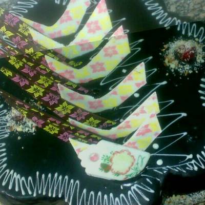  تورته بالشيكولاته على شكل ورده 