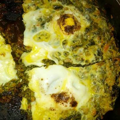  سبانخ بالبيض 