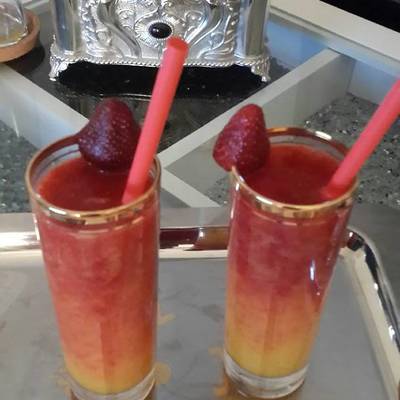  عصير برتقال على فراوله 